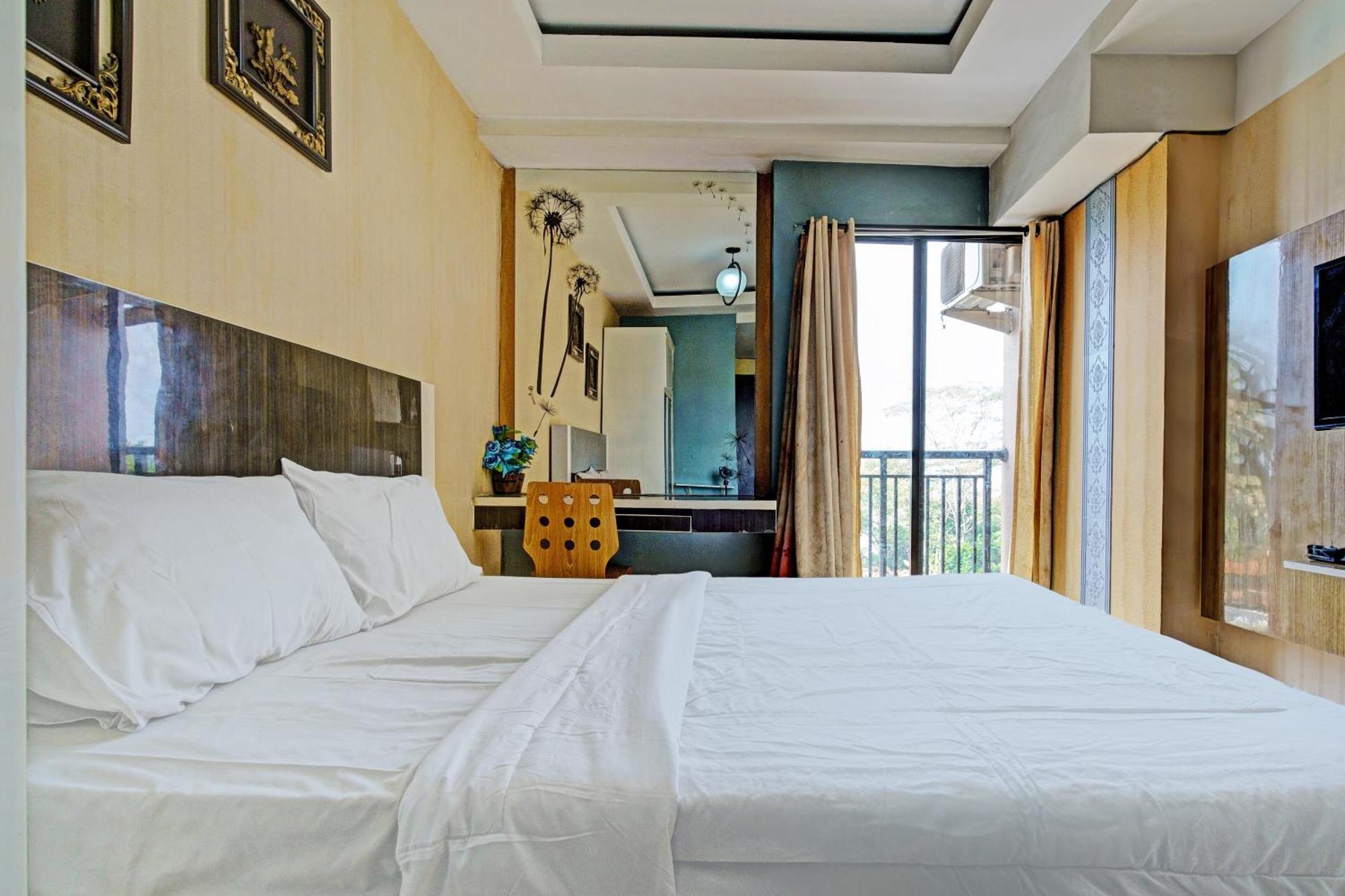 Oyo Life 93170 Apartement Gateway Cicadas By Mr Pro Bandung Buitenkant foto